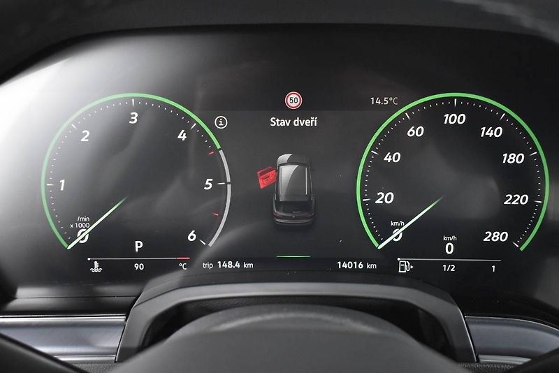 Volkswagen Touareg (2025) R-Line 3.0TDI 210kW, Webasto, - fotka 17 z 28