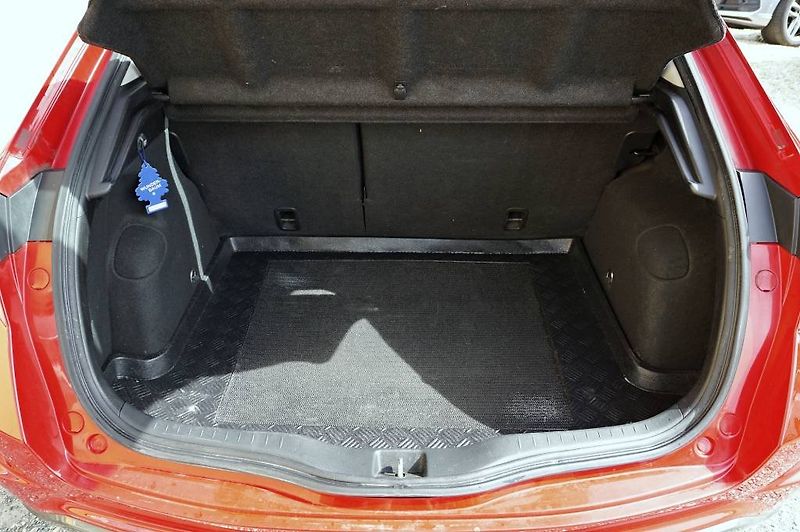 Honda Civic (2011) 1,4i- Vtec 73 kW - fotka 14 z 27