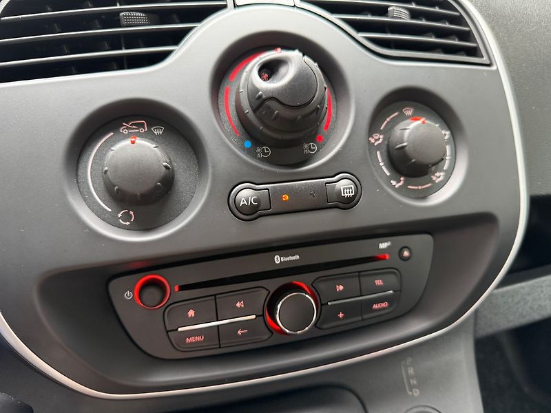Renault Kangoo ZE33 AC/Výhřev sedaček - fotka 13 z 23