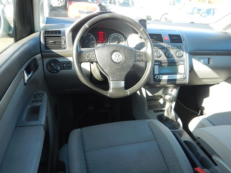Volkswagen Touran 2.0 TDI, DIGIKLIMA - fotka 11 z 26