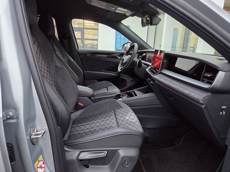 Volkswagen Tayron (2026) R-line 2.0 TDI 142 kW 4M DSG 7 - fotka 59 z 62