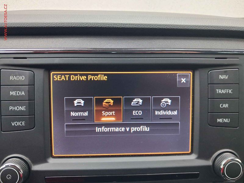 Seat Leon (2013) 1.8 TSi, FR, DSG, LED, navi - fotka 19 z 21