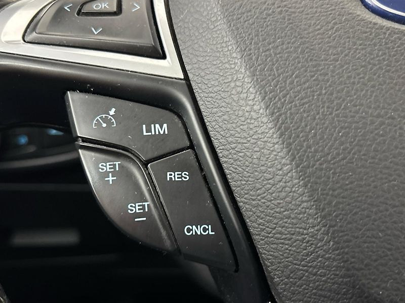 Ford S-MAX Titanium AT - fotka 22 z 28