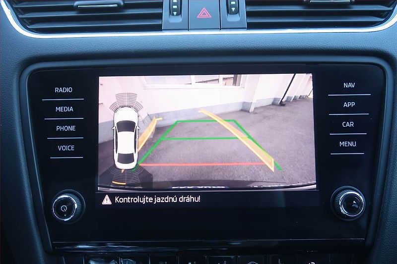 Škoda Octavia (2018) 2.0 TSI, Automat, Kůže, Navi - fotka 18 z 25