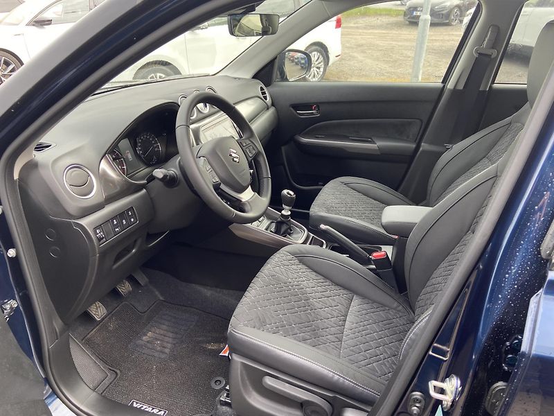Suzuki Vitara 1.4 BoosterJet 81kW Elegance - fotka 10 z 20
