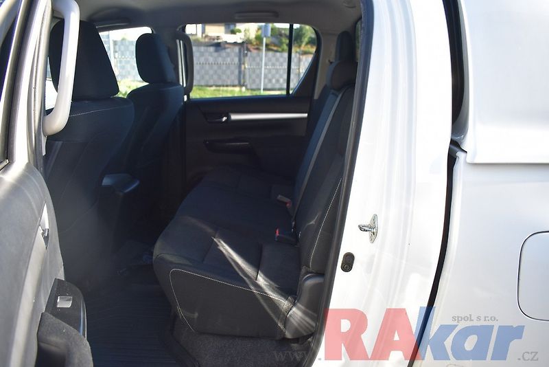 Toyota Hilux (2020) Active 2,4 D-4D  AWD - fotka 8 z 17