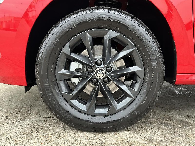 Škoda Kamiq 1.0TSi 116PS Selection 2Z.KLIM - fotka 7 z 37