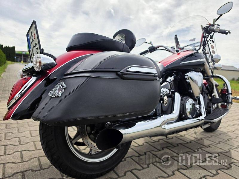 Yamaha XVS 1300 A Midnight Star (2013) - fotka 5 z 14