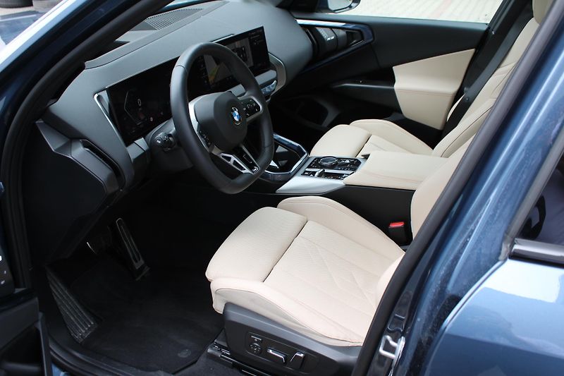 BMW X3 40d xDrive - fotka 10 z 22