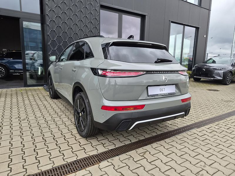 DS Automobiles DS7 (2026) PERFORMANCE LINE 1.5 BlueHDi - fotka 23 z 23