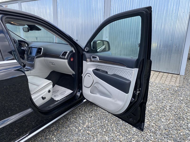 Jeep Grand Cherokee 3.0CRDi 4x4 SUMMIT EXTRA FULL! - fotka 135 z 181