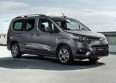 Toyota Proace City - 4,2 litru - 698 000 Kč