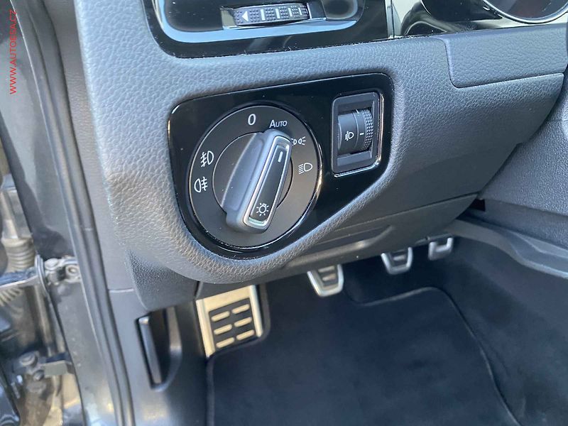 Volkswagen Golf (2016) 1.2 TSi, Allstar - fotka 15 z 16