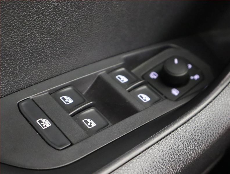 Škoda Karoq (2019) 2.0 TDI, Serv.kniha, Navi - fotka 15 z 21