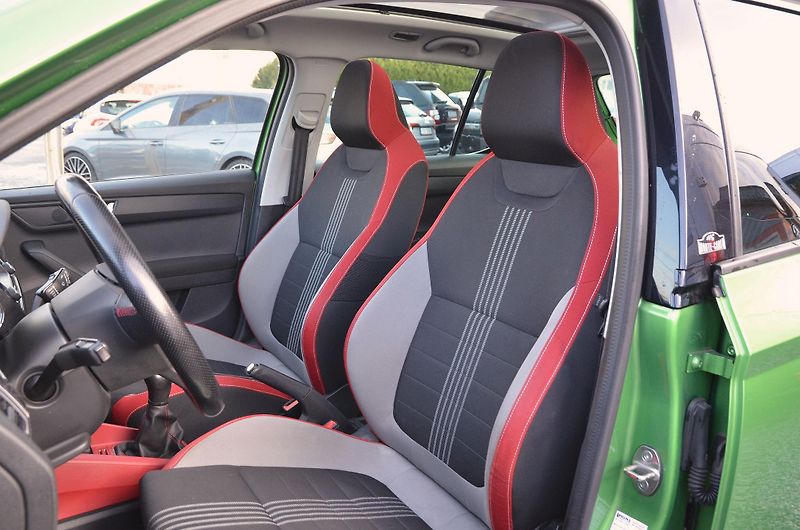 Škoda Fabia (2018) Monte Carlo 1.0 TSi PANORAMA - fotka 13 z 37