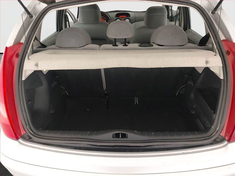 Citroën C3 (2003) 1.4 HDi, nová STK, Tažné - fotka 14 z 15