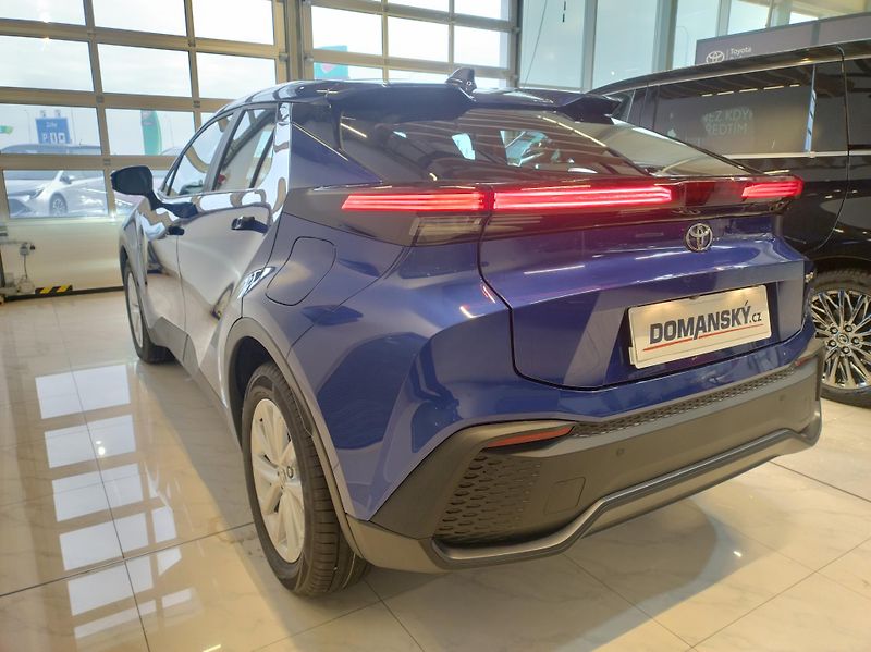 Toyota C-HR (2026) 1.8 FHEV Com. Business 0% úrok - fotka 3 z 11