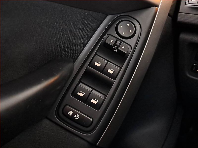 Citroën C4 Picasso (2013) 1.6 i, LPG, Tempomat - fotka 17 z 18