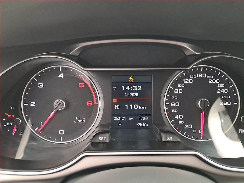 Audi A4 (2013) 2.0 TDI, Automat, Serv.kniha - fotka 11 z 17