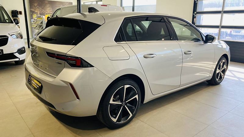 Opel Astra Elegance HB 1.6 PHEV 132kW/180 - fotka 4 z 28