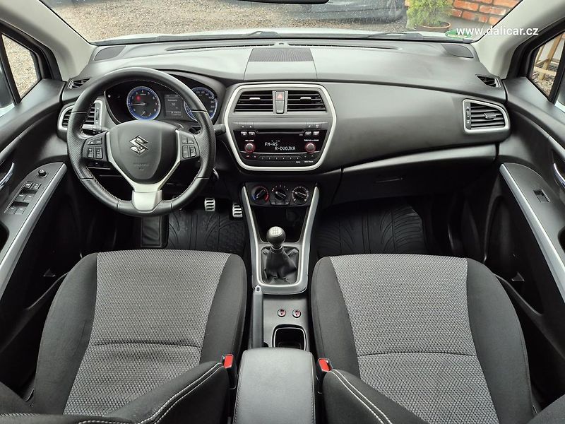 Suzuki SX4 S-Cross (2014) 1.6VVT 88KW CLUB Tažné - fotka 23 z 53