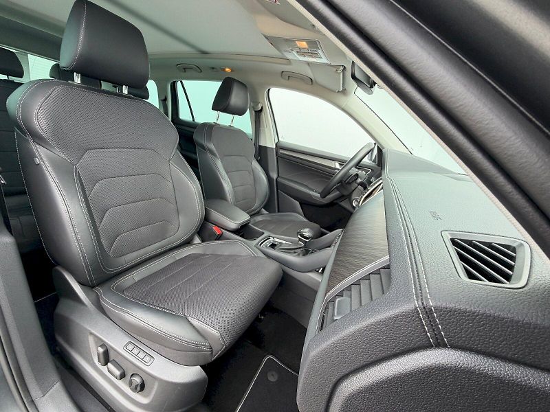 Škoda Kodiaq (2023) 2.0 TDI 110kW 4x4 DSG Style Pl - fotka 29 z 35