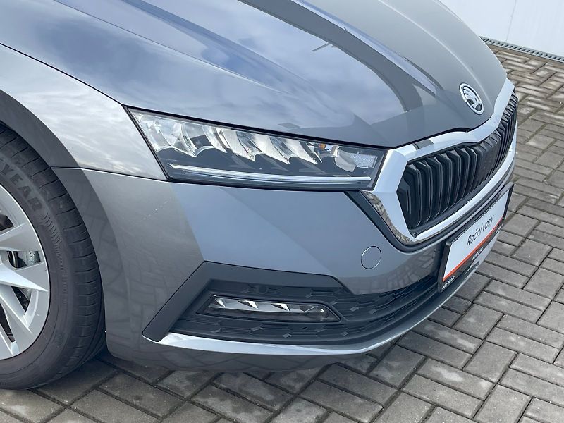 Škoda Octavia (2023) Combi 1,5 TSI / 110 kW Ambitio - fotka 17 z 30