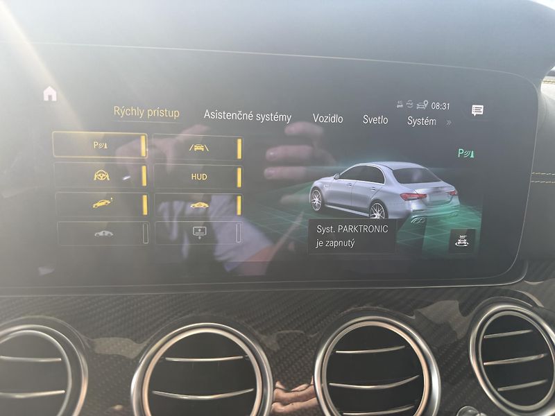 Mercedes-Benz Třídy E (2023) E 63 S AMG 4M+ sedan - fotka 28 z 51