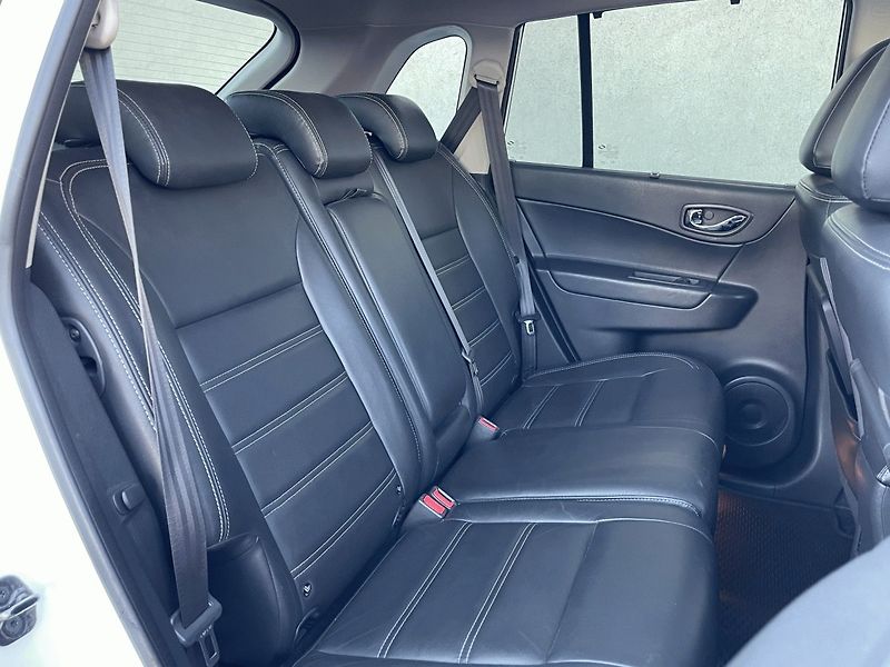 Renault Koleos (2011) BOSE 2,0dCi 175k 4x4 - fotka 10 z 27