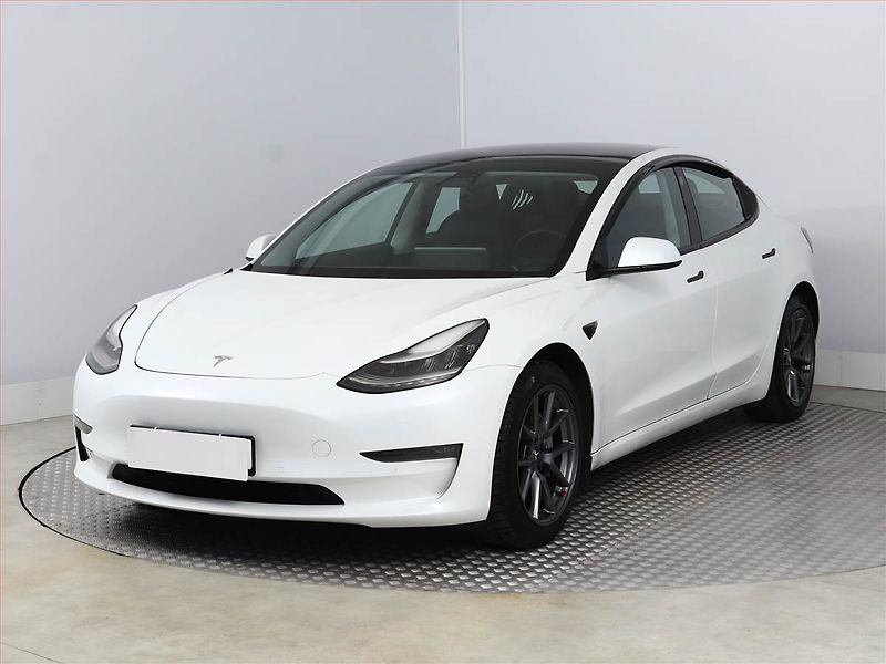 Tesla Model 3 (2020) Long Range 4WD 74kWh, SoH 90% - fotka 2 z 22