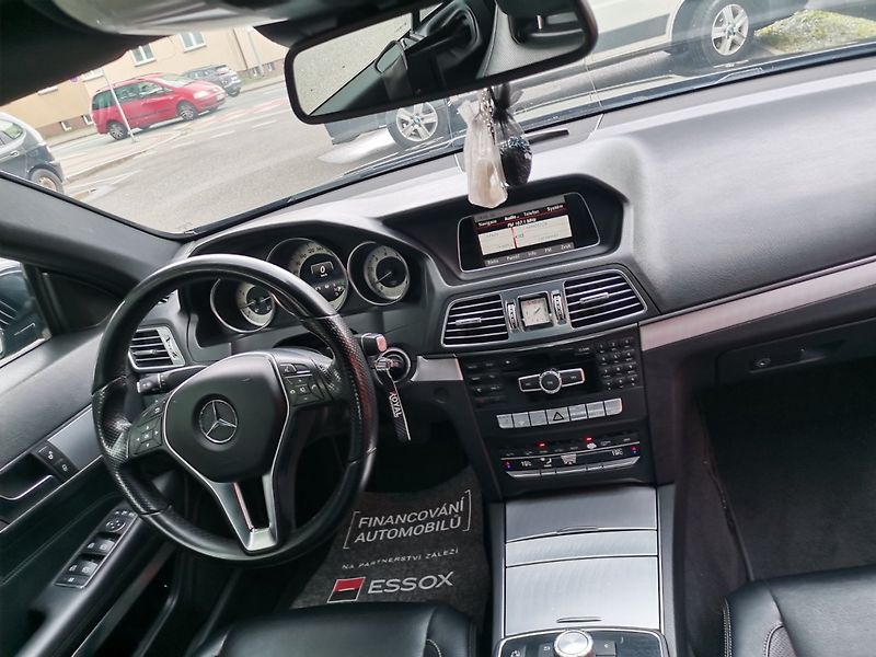 Mercedes-Benz Třídy E (2013) 2.0i Turbo 155kw 250 Sport LED - fotka 13 z 28