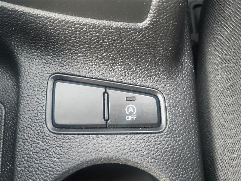 Hyundai i20 FC 1,2i 55kW - fotka 35 z 48