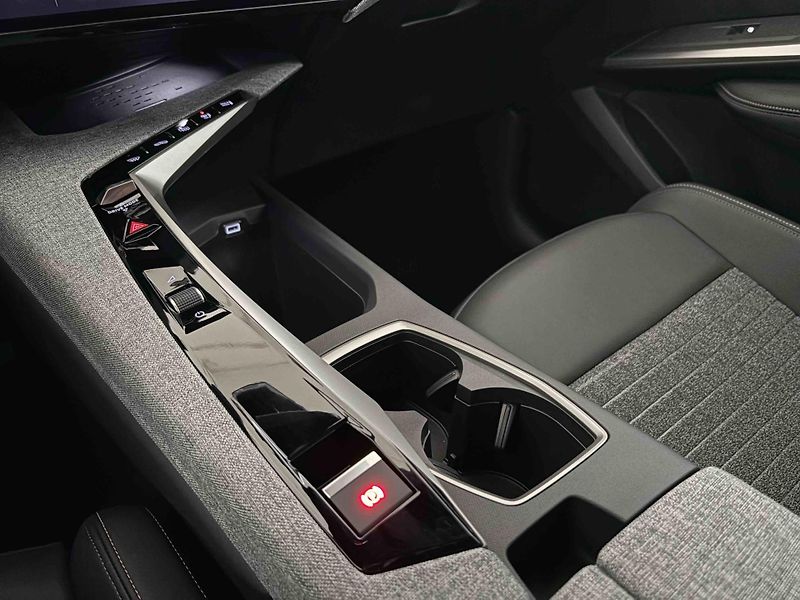 Peugeot 3008 (2026) Allure Hybrid 145 e-DCS6 - fotka 18 z 42