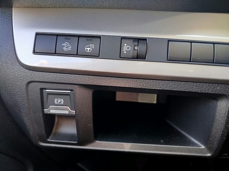 Peugeot Traveller ACTIVE STANDARD 2.0BHDi 180 EA - fotka 21 z 35