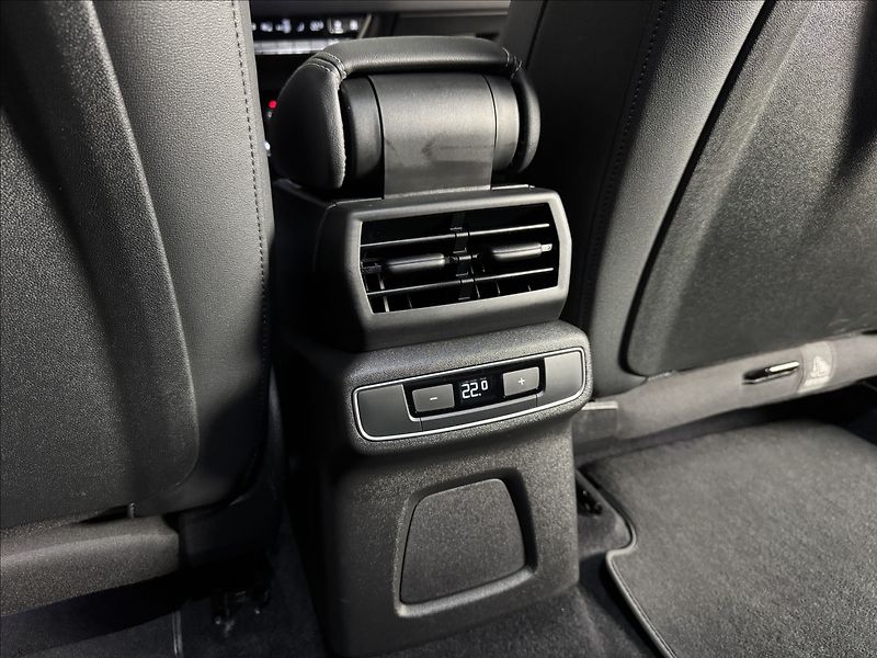 Audi Q4 e-tron 150kW S-Line LED Kamera - fotka 14 z 45