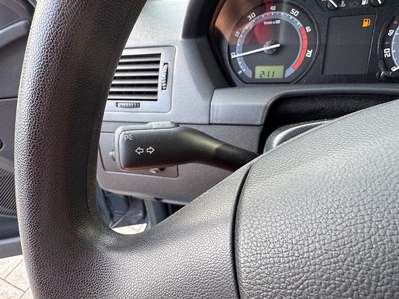 Škoda Fabia (2006) 1.2 Klima - fotka 20 z 28
