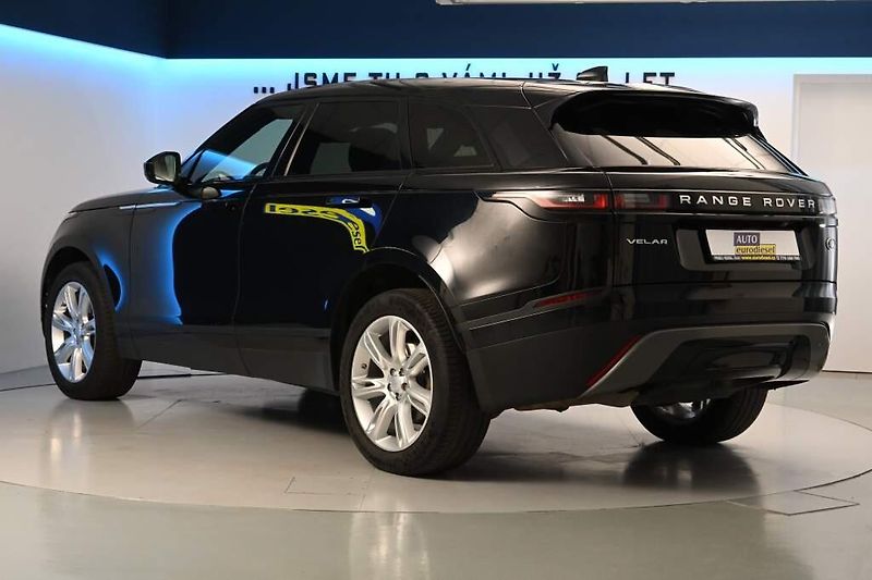 Land Rover Range Rover Velar (2019) 2.0 4x4 ACC Tažné 8AT D180 - fotka 7 z 37