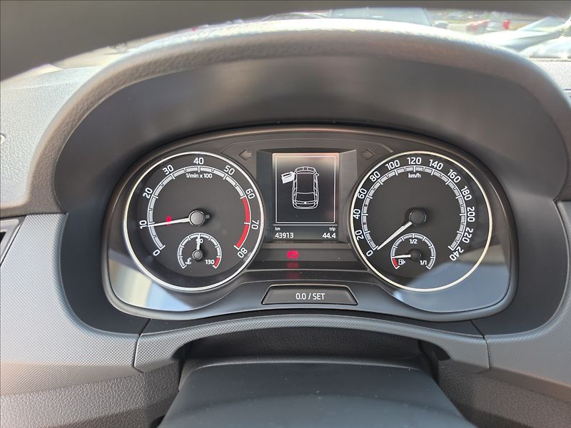 Škoda Fabia III 1,0TSi 70KW Cool 43tkm - fotka 15 z 43