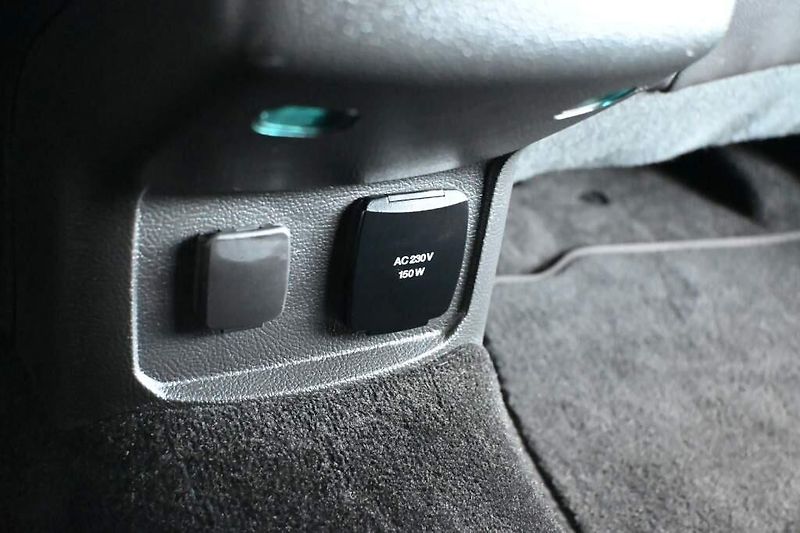 Ford Mondeo (2022) 2.0 140 KW LED SONY ACC 8AT EC - fotka 25 z 41