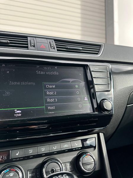 Škoda Superb (2017) III SPORTLINE 140KW DSG - fotka 38 z 48