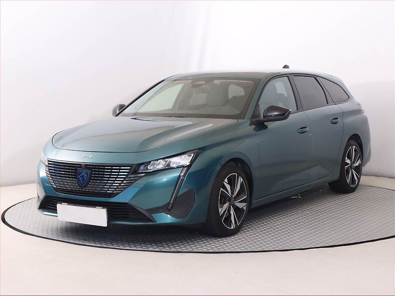 Peugeot 308 (2022) 1.2 PureTech, Serv.kniha, Kůže - fotka 2 z 18