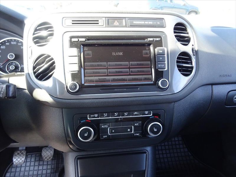 Volkswagen Tiguan 1,4 Koupen v ČR 1.Majitel - fotka 18 z 29