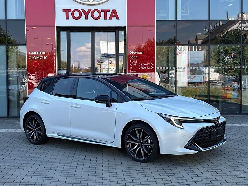 Toyota Corolla 2.0 GR Sport - fotka 4 z 20