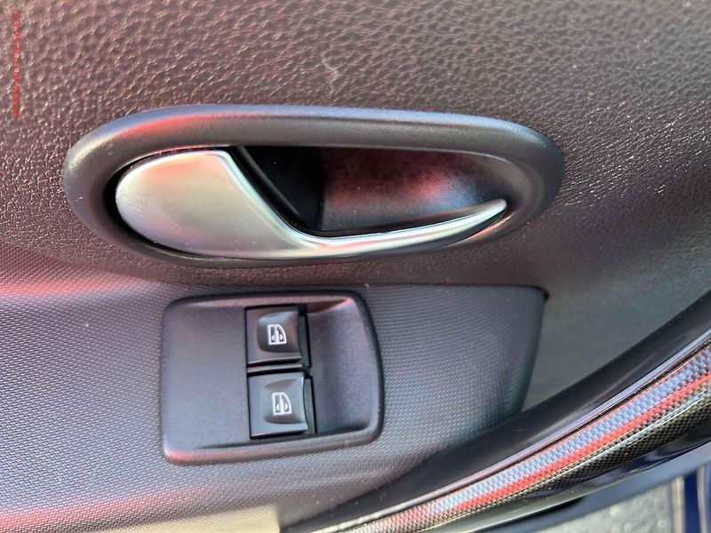 Dacia Logan (2020) 1.0i, 2.maj,ČR, AC, TZ - fotka 11 z 14