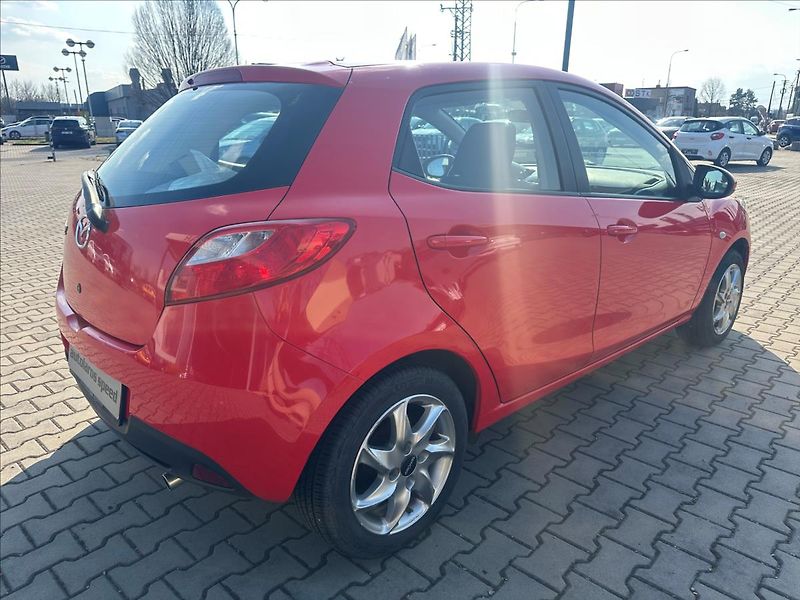 Mazda 2 1,4 i MT - fotka 6 z 19