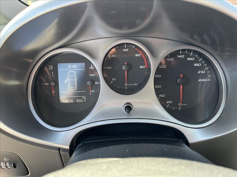 Seat Leon 2,0 TDi STYLE ROZVODY KLIMA - fotka 24 z 37