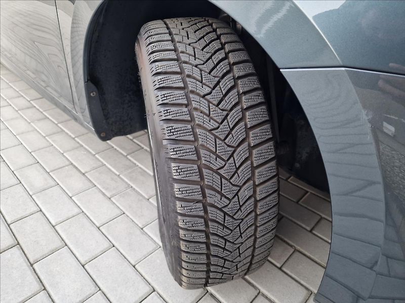 Škoda Octavia 2.0TDI Style, původ ČR,1.Maj. - fotka 46 z 50