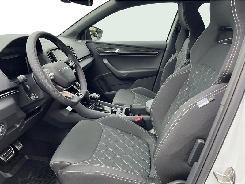 Škoda Karoq SPORTLINE 1.5 A7F 110kW - fotka 11 z 24