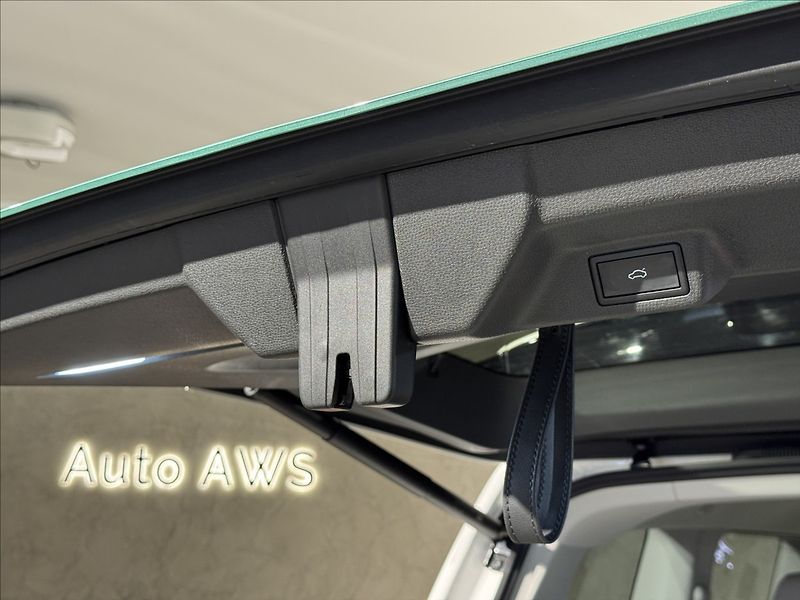 Volkswagen ID.Buzz Pro 150kW IQ Light 360° Kamera - fotka 49 z 50