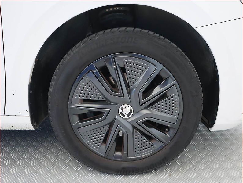Škoda Fabia (2023) Ambition Plus 1.0 TSI, Automat - fotka 15 z 21